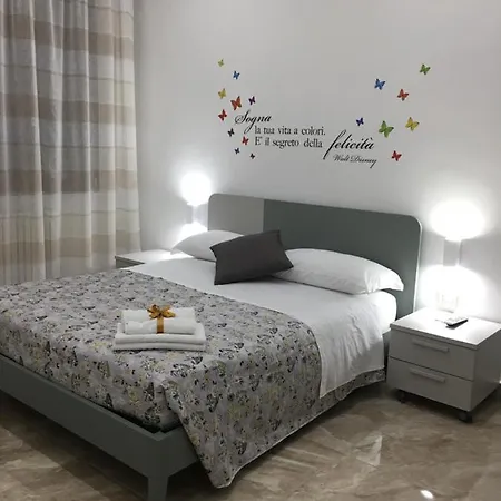 Toledo Point Couette-café