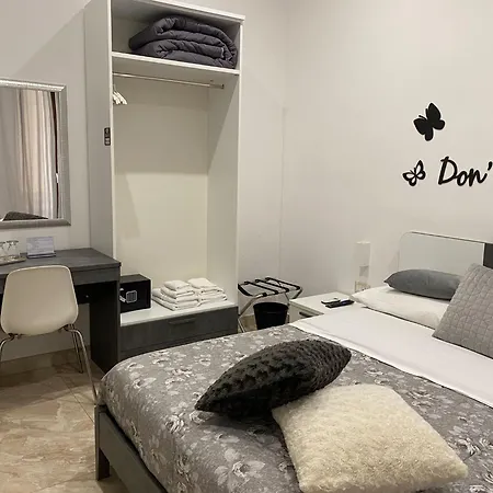 Alojamento de Acomodação e Pequeno-almoço Toledo Point 4*